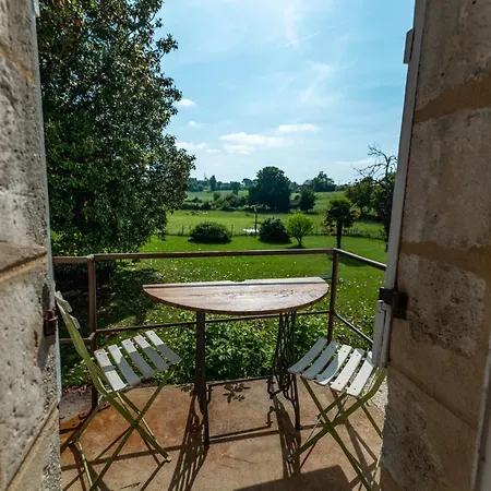 Campagnarde Pres Bordeaux, Vue Sur Les Vignes Au Chateau Camponac Bourg-sur-Gironde